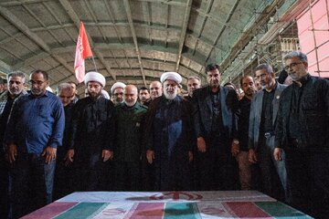 تشییع پیکر سه شهید حافظ امنیت در اهواز