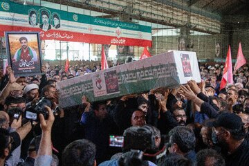 تشییع پیکر سه شهید حافظ امنیت در اهواز