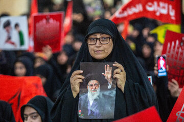 مراسم ترحیم امام مجاهد شهید در حرم حضرت فاطمه معصومه(س)