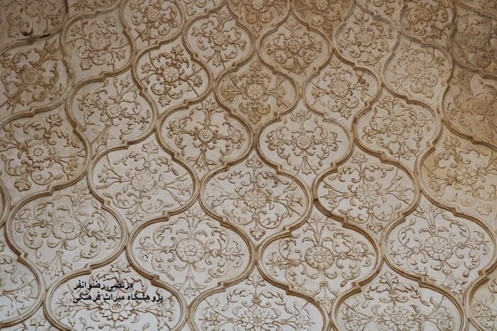 دو تاج برای دو بانوی ایرانی