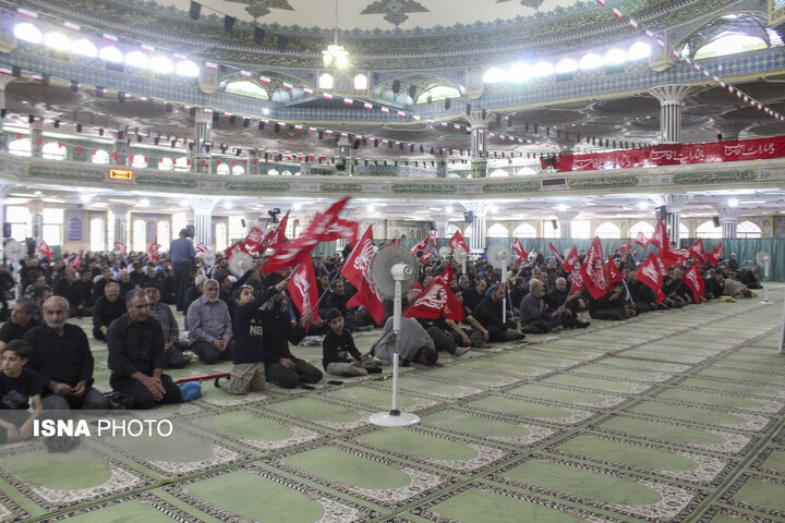سوگواره رهبر شهید ایران در شهرکرد برگزار شد