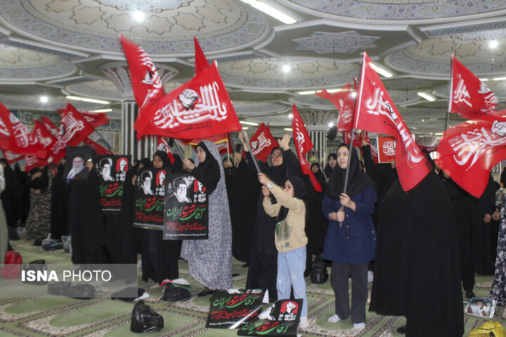 سوگواره رهبر شهید ایران در شهرکرد برگزار شد