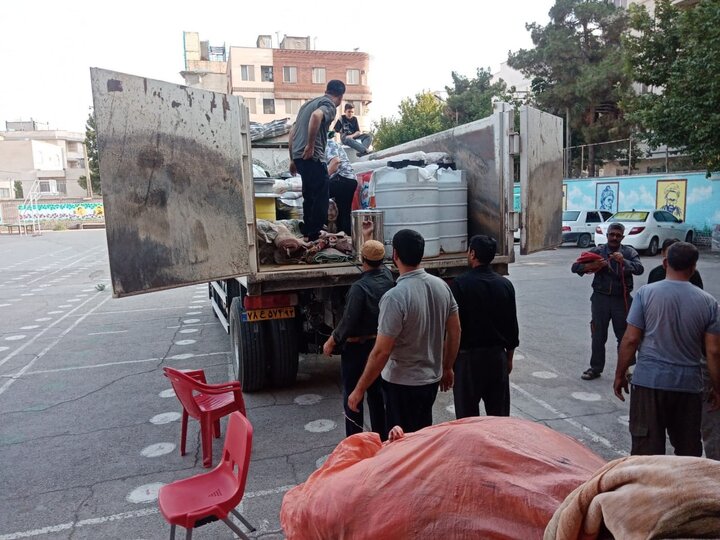 از تهران تا مشهد؛ جهادگران فارس چگونه به زائران مراسم تشییع رهبر شهید خدمت کردند؟