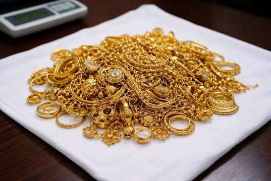 سارقان مسلح طلافروشی رامسر در آستارا زمین‌گیر شدند