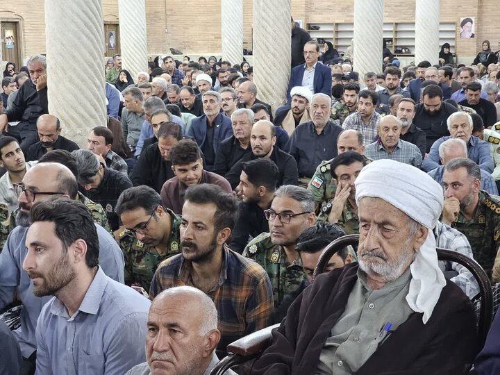 نماینده ولی‌فقیه در کردستان: عزت ملت ایران در مقاومت و ایستادگی است
