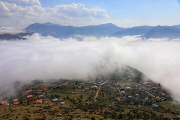 ییلاقات سوادکوه؛ پناهگاه خنک در اوج گرمای تابستان - روستای سنگلج ارتفاع از سطح دریا ۲۴۰۰ متر