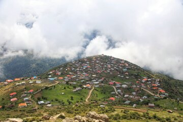 کاهش نسبی دمای هوا در برخی مناطق کشور