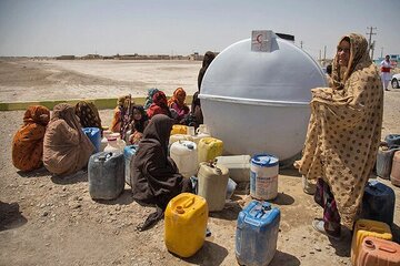 آیا روستای ۵۰۰۰ نفری دهمیر شهرستان بمپور با بحران آب مواجه است؟