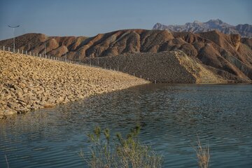 سد خائیز شهرستان تنگستان