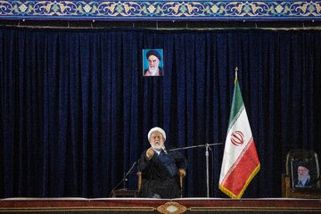 حجت الاسلام و المسلمین حسین انصاریان