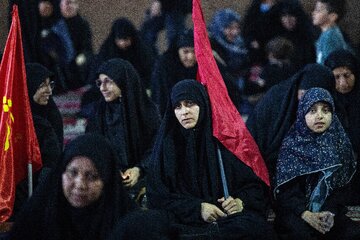 مراسم بزرگداشت رهبر شهید در مصلی اهواز