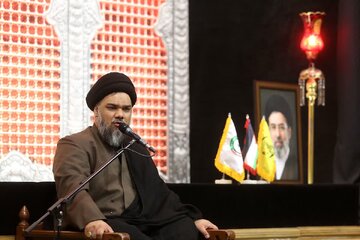استاد حوزه علمیه: تشییع رهبر شهید نشانه دلدادگی مردم به اسلام و انقلاب بود