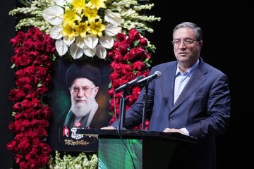 استاندار آذربایجان‌غربی: معادن تکاب از نیروهای بومی منطقه بهره بگیرند