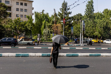 تهران زیر تیغ آفتاب