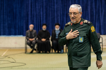 سردار رضا طلائی‌نیک، سخنگوی وزارت دفاع در آیین بزرگداشت رهبر شهید انقلاب