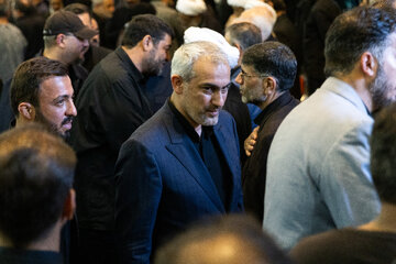 سید علی مدنی‌زاده، وزیر اقتصاد در آیین بزرگداشت رهبر شهید انقلاب