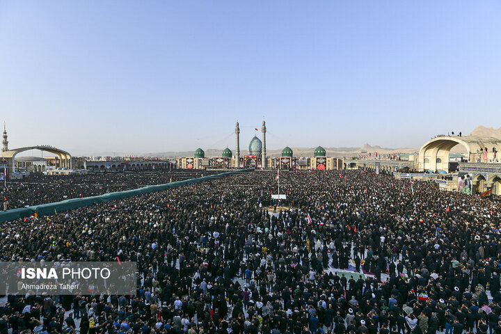 مراسم تشییع میلیونی در تهران یک رویداد تاریخی در مقیاس جهانی بود