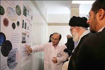 بازدید رهبر شهید از پژوهشگاه رویان نماد قدردانی از جامعه علمی کشور بود