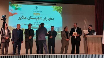 تأکید فرماندار ملایر بر مدیریت برنامه‌محور دهیاران