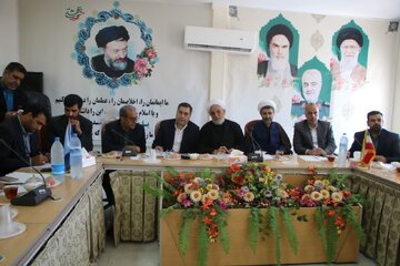 اختلافات آبی شریف‌آباد وخورند شهرستان راور با لایروبی قنات و لوله‌گذاری تعیین‌تکلیف می‌شود