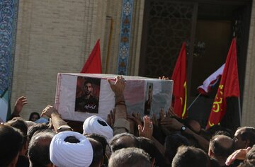 پیکر شهیدی از خلیج فارس در زادگاهش آرام گرفت
