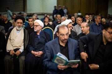 مراسم بزرگداشت رهبر شهید انقلاب و خانواده ایشان - حسینیه ۲ جماران