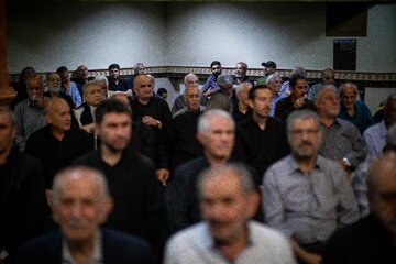 مراسم بزرگداشت رهبر شهید انقلاب و خانواده ایشان - حسینیه ۲ جماران