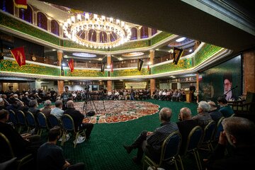 مراسم بزرگداشت رهبر شهید انقلاب و خانواده ایشان - حسینیه ۲ جماران