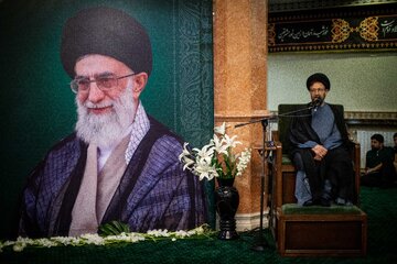 مراسم بزرگداشت رهبر شهید انقلاب و خانواده ایشان - حسینیه ۲ جماران