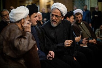 مراسم بزرگداشت رهبر شهید انقلاب و خانواده ایشان - حسینیه ۲ جماران