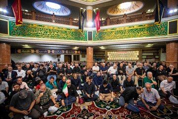 مراسم بزرگداشت رهبر شهید انقلاب و خانواده ایشان - حسینیه ۲ جماران