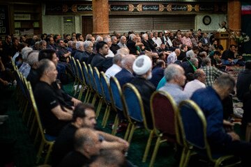 مراسم بزرگداشت رهبر شهید انقلاب و خانواده ایشان - حسینیه ۲ جماران