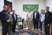 دیدار جمعی از مدیران ورزش خوزستان با خانواده دو شهید شاخص ورزشکار در اندیمشک