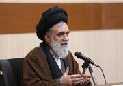 استاد حوزه: اتحاد جز بر مدار ولایت فقیه محقق نمی‌شود