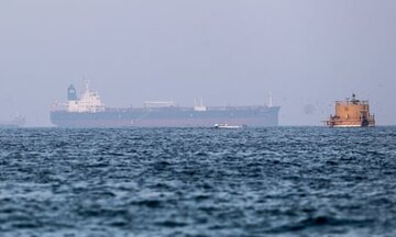اخطار نیروی دریایی سپاه نسبت به تردد از مسیرهای جایگزین در تنگه هرمز