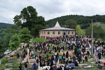 آیین عًیدِماه طبری-عید مردگان-سوادکوه
امامزاده زین العابدین لوسر-قادیکلا_شهر زیراب