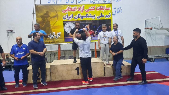 برترین های مسابقات کشتی آزاد قهرمانی پیشکسوتان کشور در آمل مشخص شدند