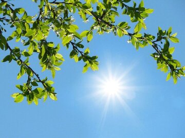 کاهش نسبی دمای روزانه همدان به زیر ۴۰ درجه سانتیگراد