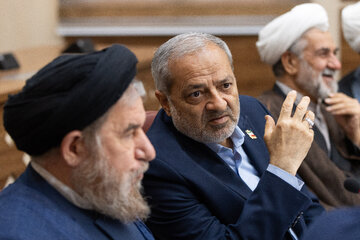 علیرضا کاظمی، وزیر آموزش و پرورش در نخستین جلسه ستاد مرکزی بزرگداشت دولتمردان شهید