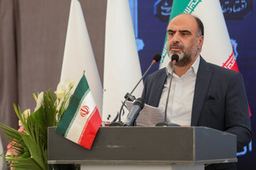 سخنرانی محمد رضا عظیمی زاده مدیر عامل سازمان همیاری شهرداری های استان یزد در آغاز عملیات اجرایی طرح ملی آزادراه نطنز–یزد–سیرجان در محور اردکان–مهریز