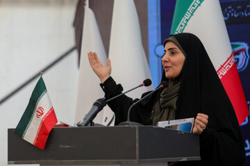 سخنرانی فرزانه صادق وزیر راه و شهرسازی در آغاز عملیات اجرایی طرح ملی آزادراه نطنز–یزد–سیرجان در محور اردکان–مهریز