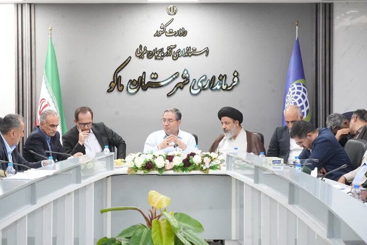 مرز بازرگان باید به نماد اقتدار، امنیت و رونق اقتصادی کشور تبدیل شود