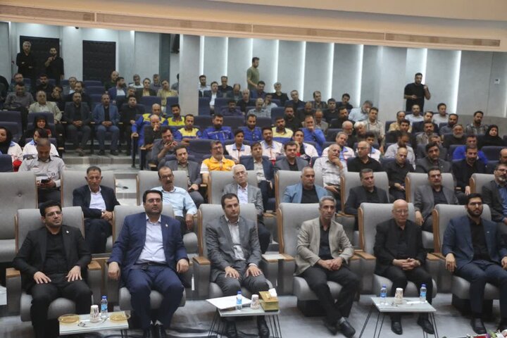میزبانی از۲۰هزار زائر یزدی در آیین تشییع رهبر شهید،جلوه‌ای از همبستگی مردم دیار۱۵خرداد بود