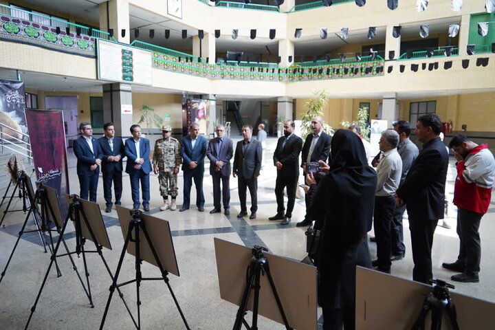 نمایشگاه «ایستاده در غبار» روایت مستند آسیب به میراثفرهنگی و هویت تاریخی همدان