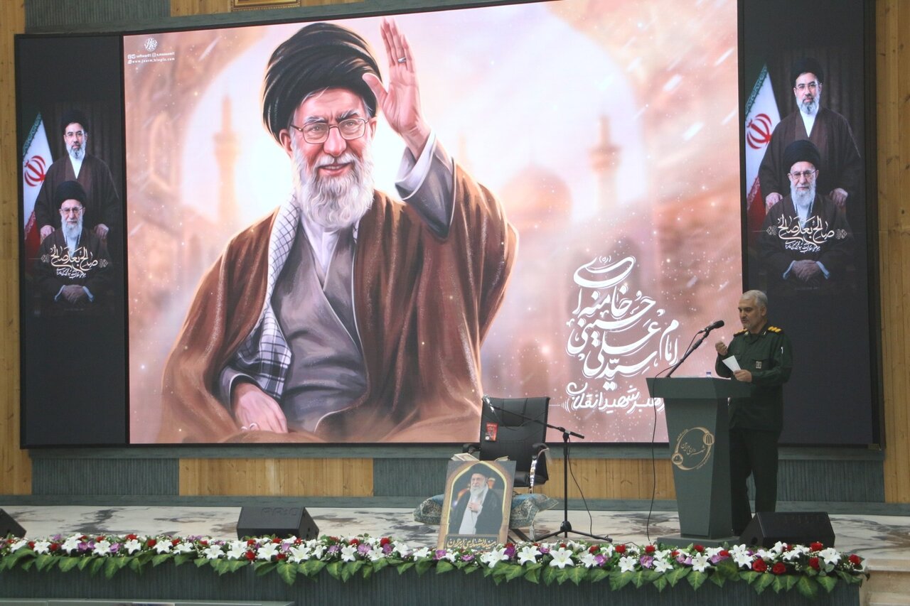 وحدت امت اسلامی مهمترین عامل ناکامی دشمن است