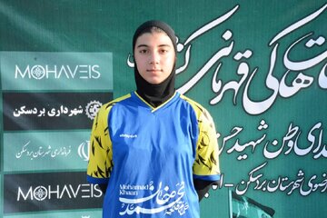 نابغه هاکی دختران همدان عازم مسابقات آسیایی شد