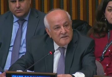ریاض منصور: جنگ منطقه‌ای به سود مسأله فلسطین نیست