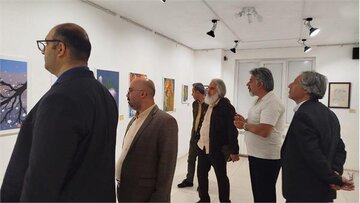 بازدید مسئولان وزارت ارشاد از نمایشگاه نقاشی افراد دارای معلولیت در کرمان