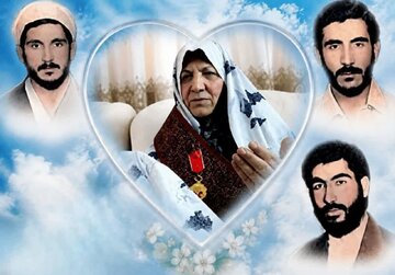 مادر شهیدان مظفر به فرزندان شهیدش پیوست