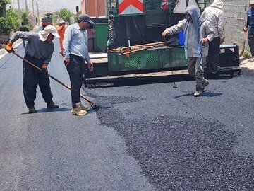 اجرای ۵۷ هزار مترمربع آسفالت در روستاهای بوانات